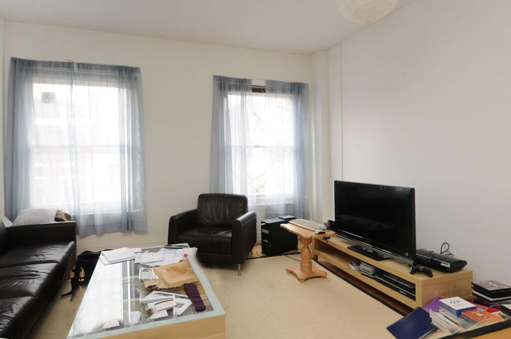 1 bed 1st Floor Flat for rent in London. From Foxtons - Islington