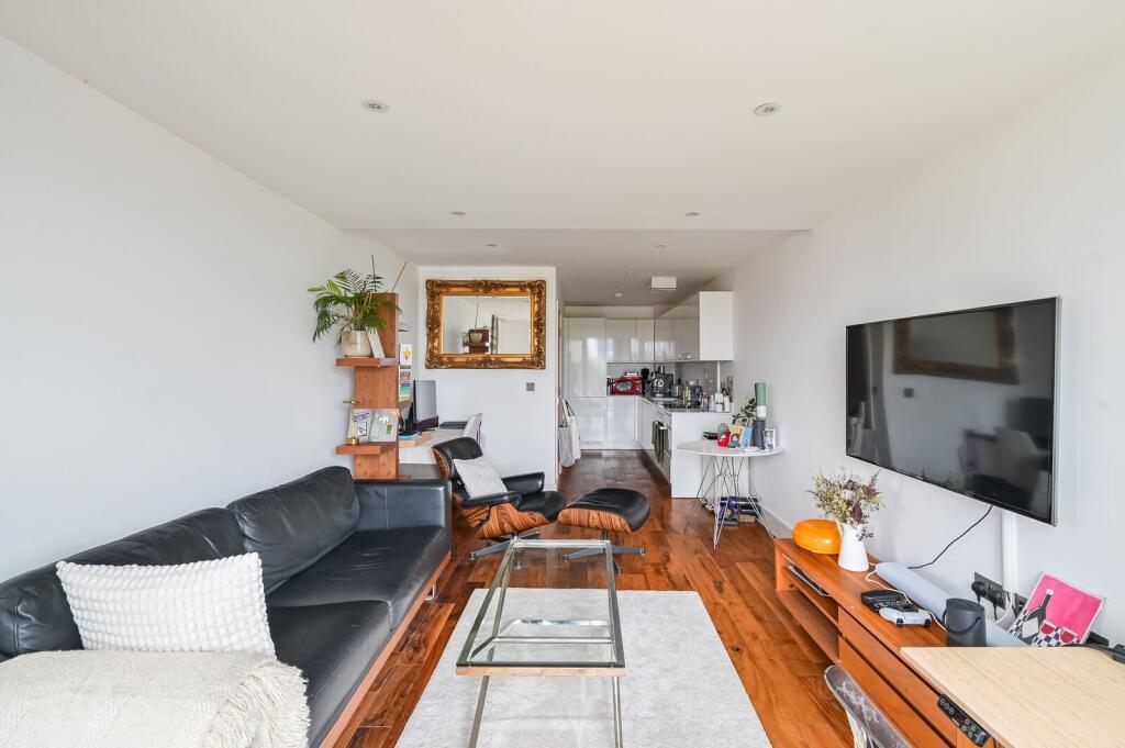 1 bed 1st Floor Flat for rent in London. From Foxtons - Islington 1 bed 1st Floor Flat for rent in London. From Foxtons - Islington