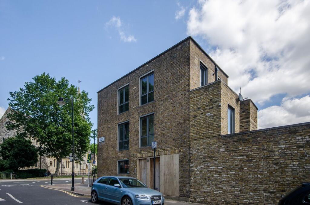 1 bed 1st Floor Flat for rent in Islington. From Foxtons - Islington