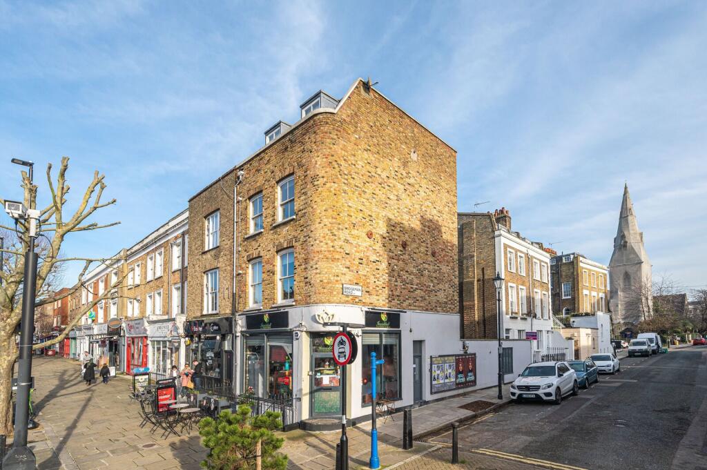 1 bed 1st Floor Flat for rent in Islington. From Foxtons - Islington