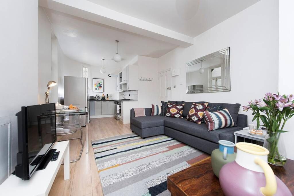 1 bed Annexe for rent in Islington. From Foxtons - Islington
