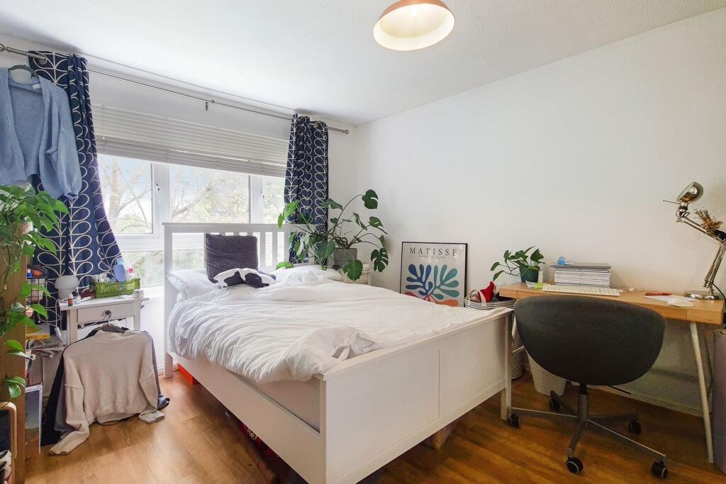 3 bed Annexe for rent in Camden Town. From Foxtons - Islington