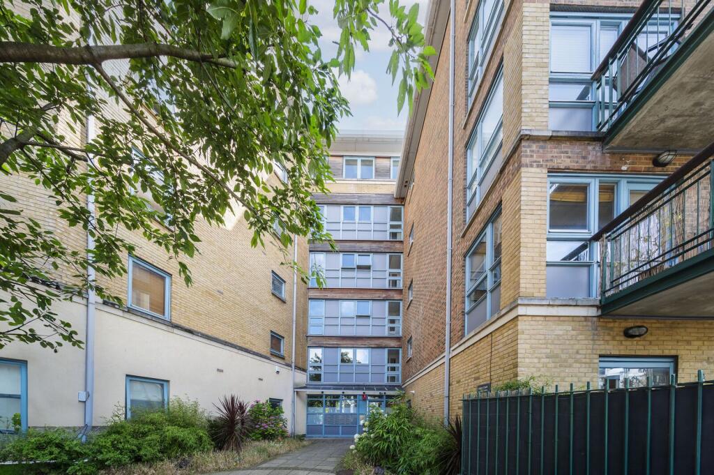 2 bed 1st Floor Flat for rent in London. From Foxtons - Islington