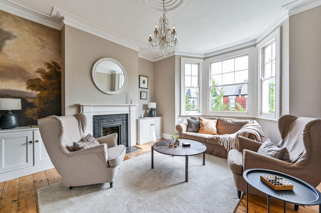 3 bed 1st Floor Flat for rent in London. From Foxtons - Islington 3 bed 1st Floor Flat for rent in London. From Foxtons - Islington