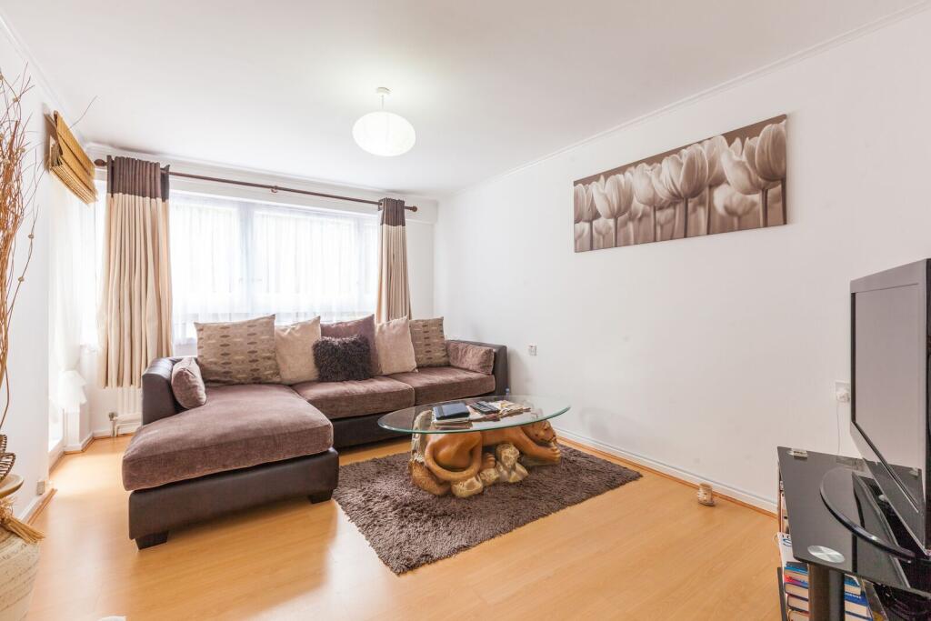 1 bed 1st Floor Flat for rent in London. From Foxtons - Islington