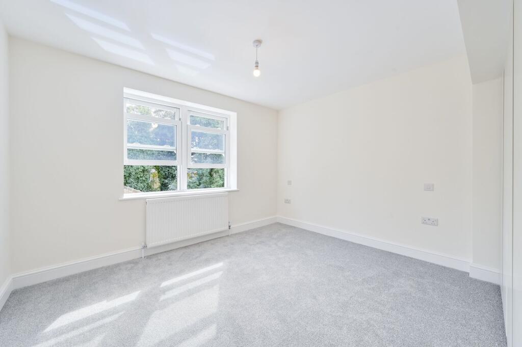 3 bed 1st Floor Flat for rent in Stoke Newington. From Foxtons - Islington 3 bed 1st Floor Flat for rent in Stoke Newington. From Foxtons - Islington