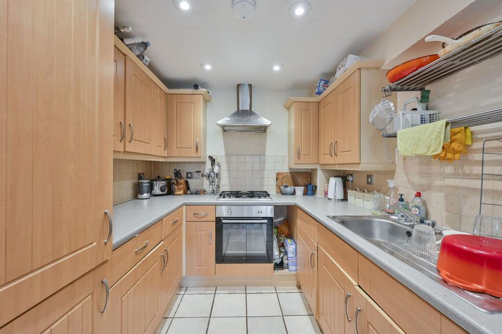 2 bed 1st Floor Flat for rent in London. From Foxtons - Islington