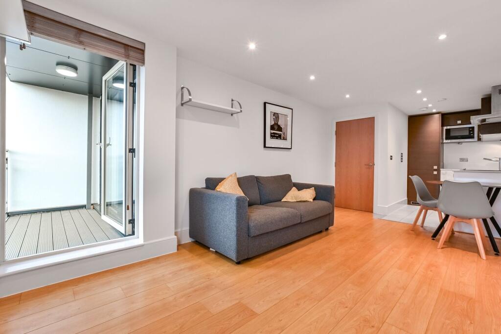 1 bed 1st Floor Flat for rent in London. From Foxtons - Islington 1 bed 1st Floor Flat for rent in London. From Foxtons - Islington