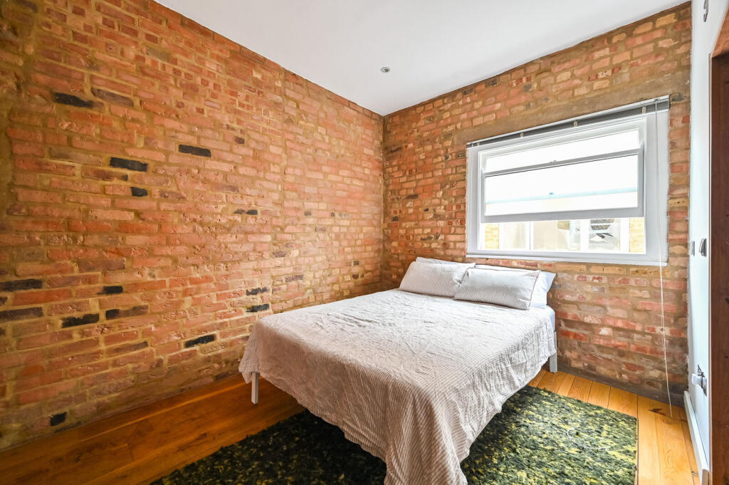 1 bed 1st Floor Flat for rent in London. From Foxtons - Islington