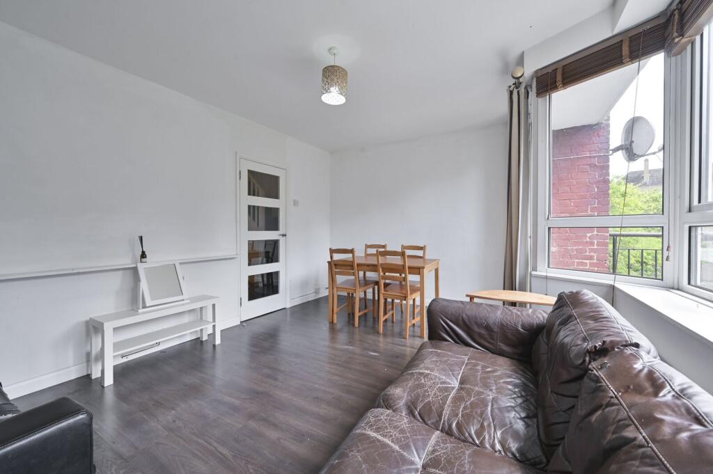 3 bed 1st Floor Flat for rent in London. From Foxtons - Islington 3 bed 1st Floor Flat for rent in London. From Foxtons - Islington