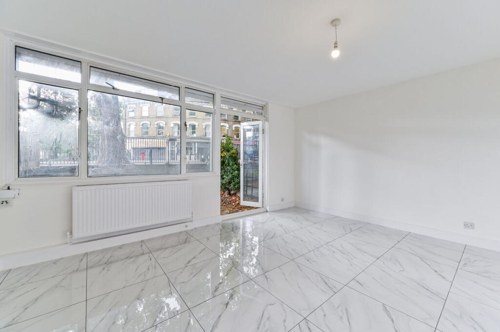 3 bed Annexe for rent in Islington. From Foxtons - Islington