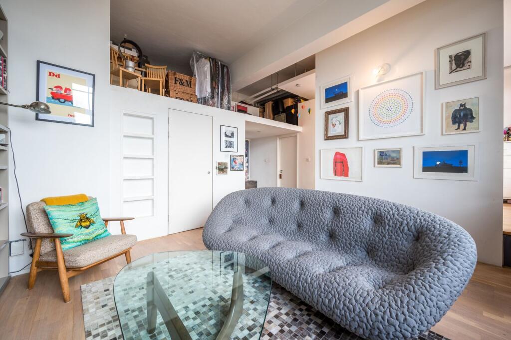 1 bed 1st Floor Flat for rent in London. From Foxtons - Islington