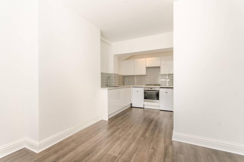 1 bed 1st Floor Flat for rent in London. From Foxtons - London Bridge 1 bed 1st Floor Flat for rent in London. From Foxtons - London Bridge