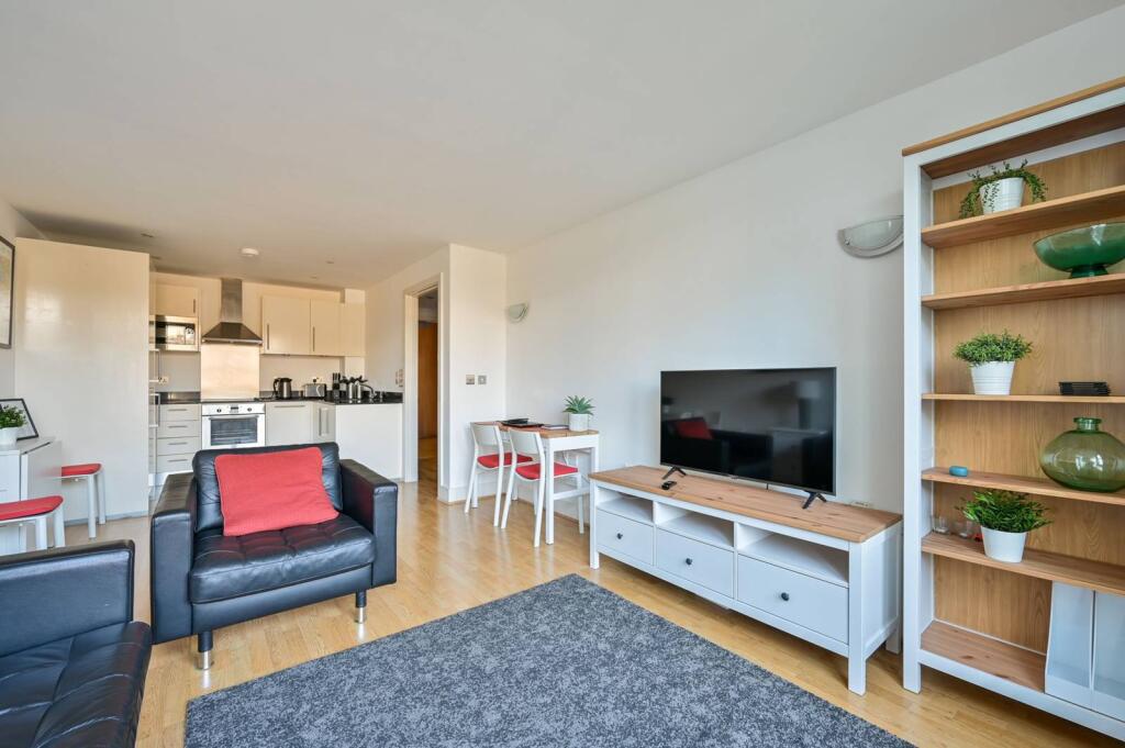 1 bed 1st Floor Flat for rent in London. From Foxtons - London Bridge