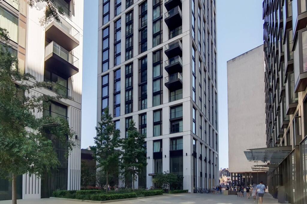 0 bed Studio for rent in London. From Foxtons - London Bridge