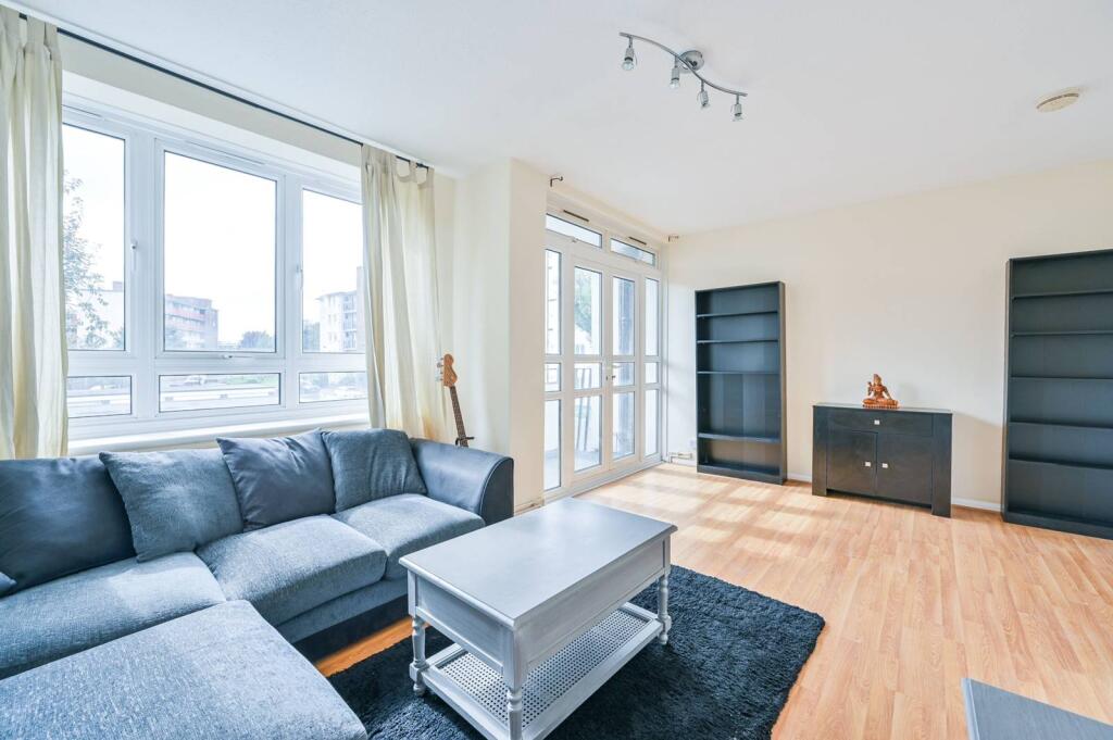 2 bed 1st Floor Flat for rent in London. From Foxtons - London Bridge