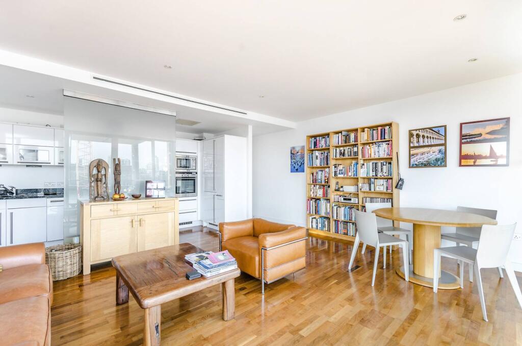 2 bed 1st Floor Flat for rent in London. From Foxtons - London Bridge 2 bed 1st Floor Flat for rent in London. From Foxtons - London Bridge