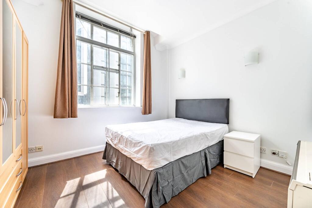 2 bed 1st Floor Flat for rent in London. From Foxtons - London Bridge