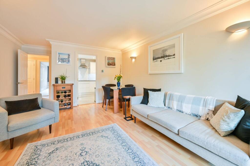 3 bed 1st Floor Flat for rent in Bermondsey. From Foxtons - London Bridge 3 bed 1st Floor Flat for rent in Bermondsey. From Foxtons - London Bridge