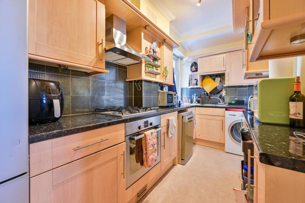 1 bed 1st Floor Flat for rent in Bermondsey. From Foxtons - London Bridge