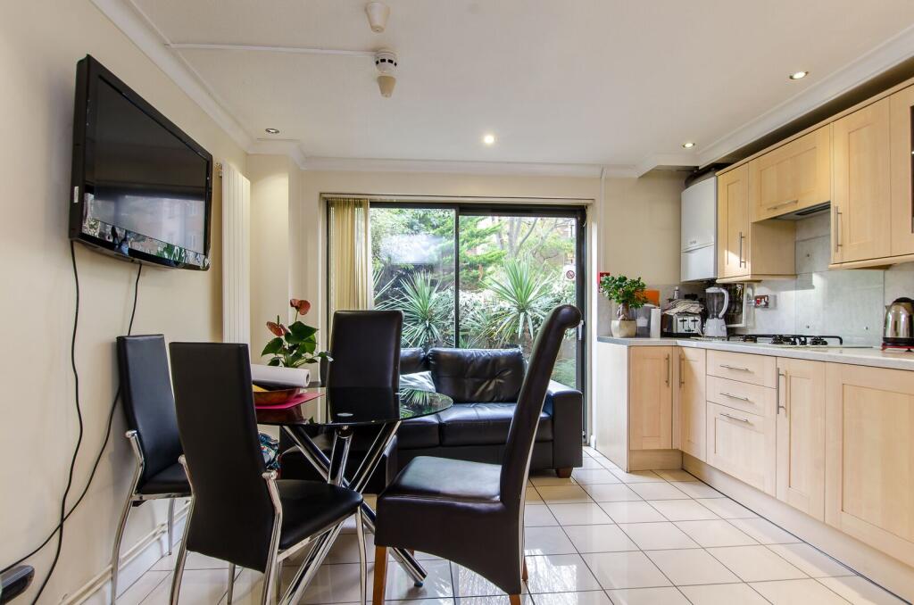 4 bed End of Terrace for rent in Bermondsey. From Foxtons - London Bridge