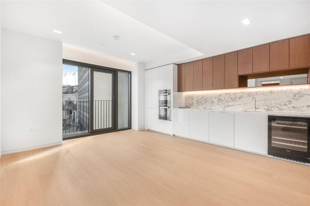 1 bed 1st Floor Flat for rent in London. From Foxtons - London Bridge