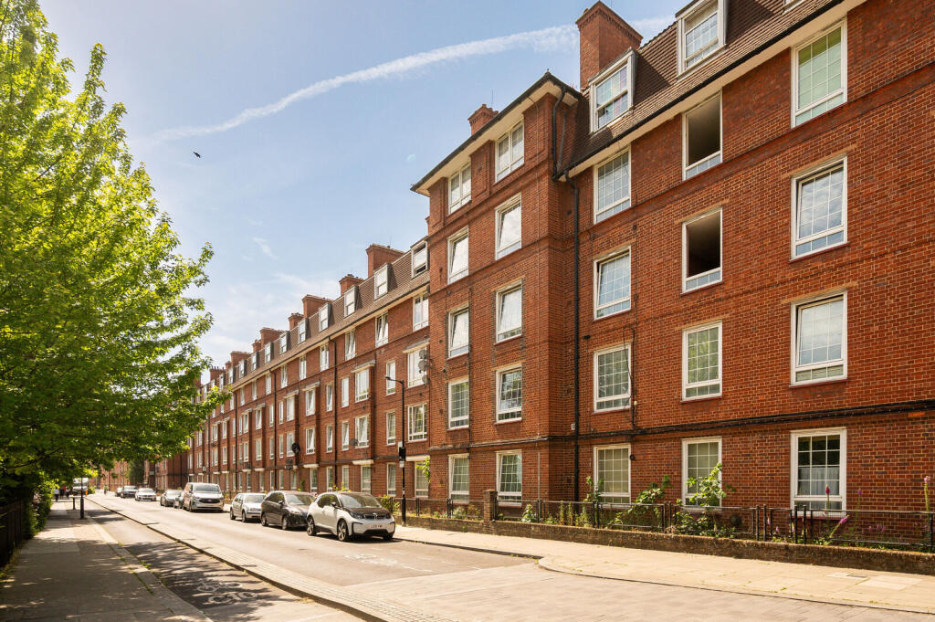 2 bed 1st Floor Flat for rent in London. From Foxtons - London Bridge