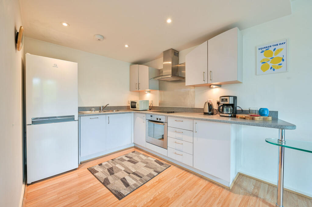 1 bed 1st Floor Flat for rent in London. From Foxtons - London Bridge 1 bed 1st Floor Flat for rent in London. From Foxtons - London Bridge