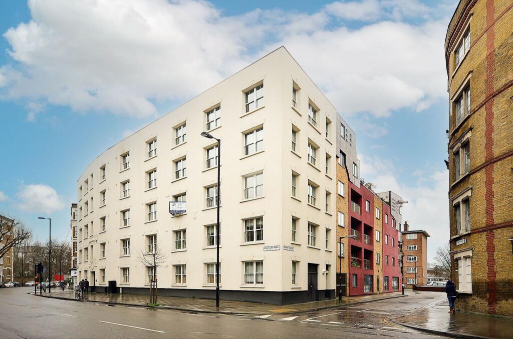 2 bed 1st Floor Flat for rent in London. From Foxtons - London Bridge