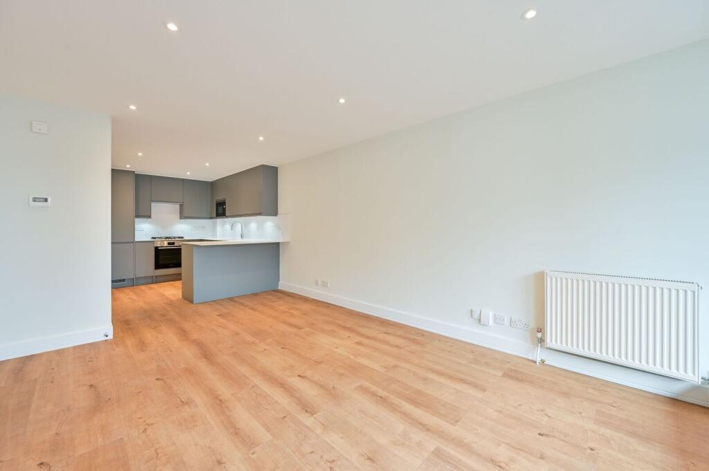2 bed 1st Floor Flat for rent in Bermondsey. From Foxtons - London Bridge