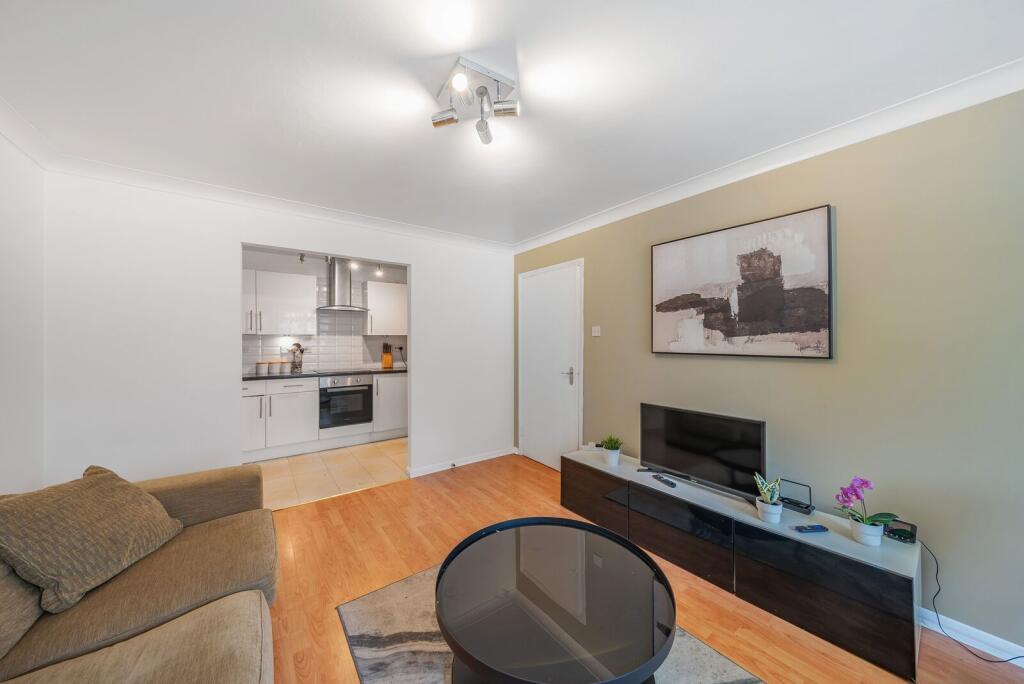 2 bed 1st Floor Flat for rent in Bermondsey. From Foxtons - London Bridge 2 bed 1st Floor Flat for rent in Bermondsey. From Foxtons - London Bridge