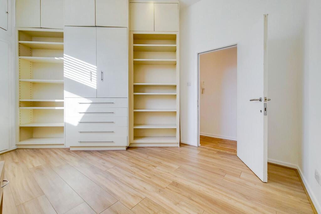 2 bed 1st Floor Flat for rent in Bermondsey. From Foxtons - London Bridge