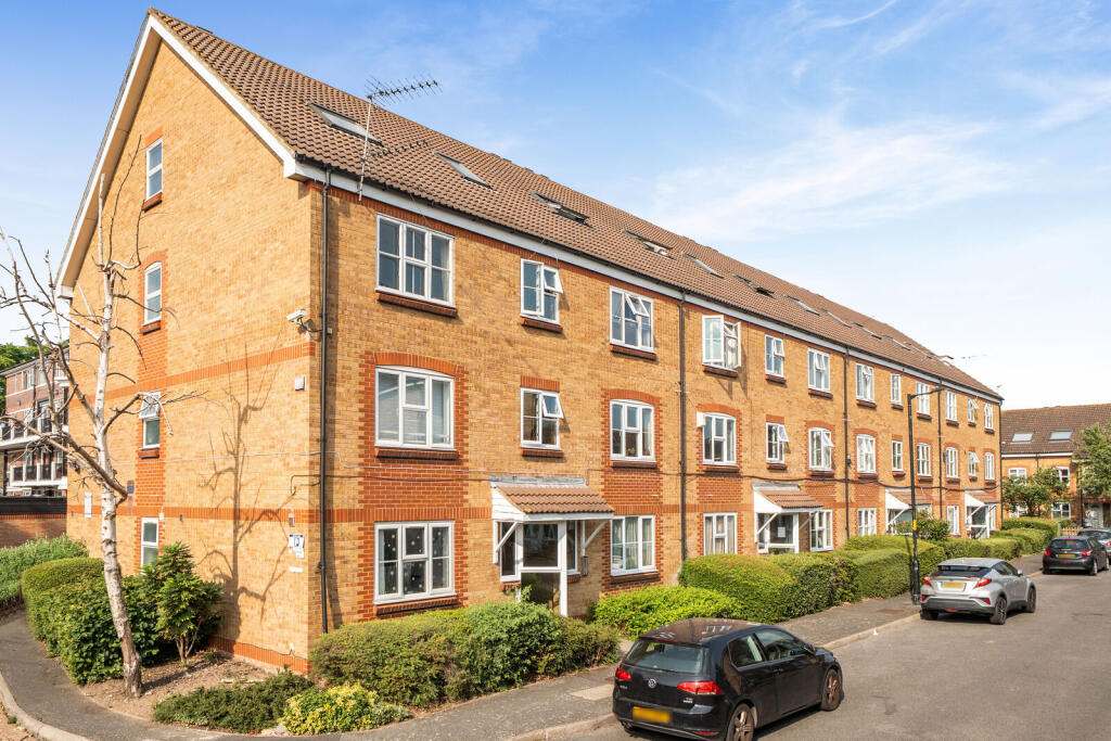 1 bed 1st Floor Flat for rent in Bermondsey. From Foxtons - London Bridge