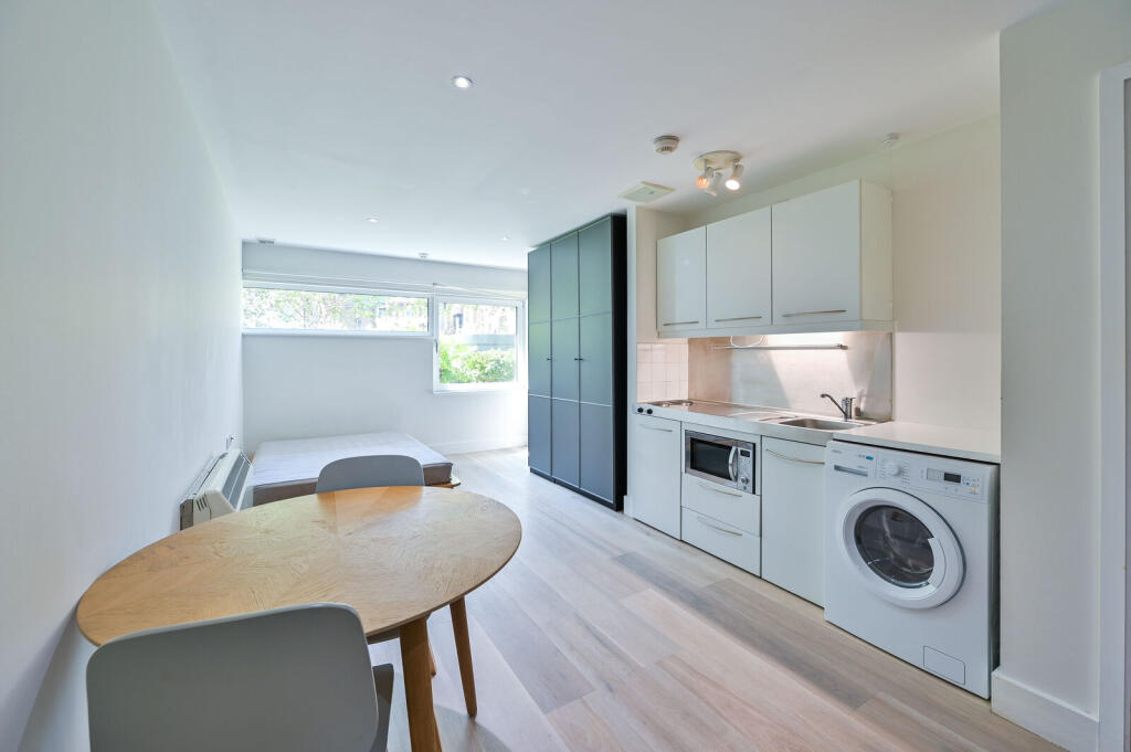 4 bed Studio for rent in Bermondsey. From Foxtons - London Bridge 4 bed Studio for rent in Bermondsey. From Foxtons - London Bridge