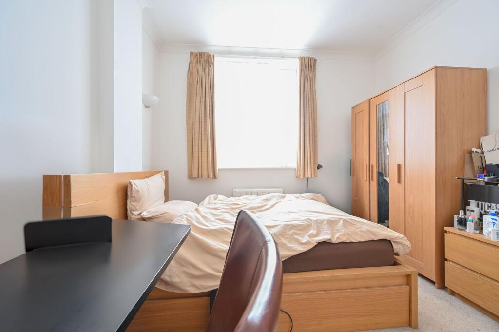 2 bed 1st Floor Flat for rent in Bermondsey. From Foxtons - London Bridge