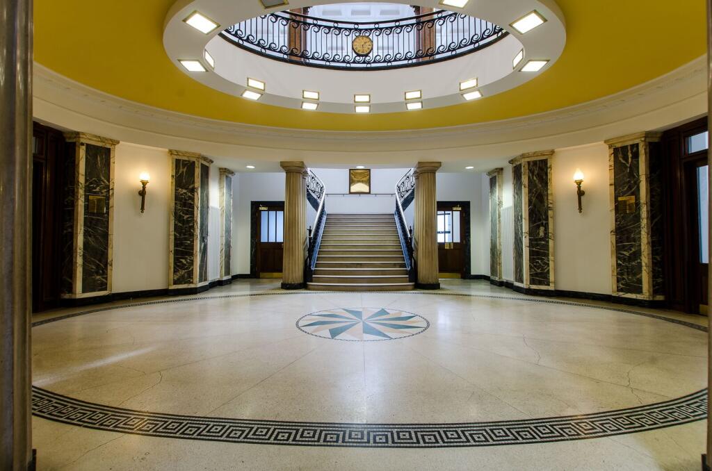 2 bed 1st Floor Flat for rent in London. From Foxtons - London Bridge