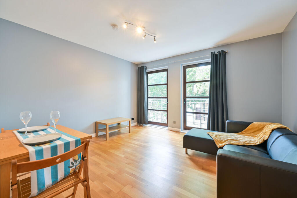 1 bed 1st Floor Flat for rent in London. From Foxtons - London Bridge