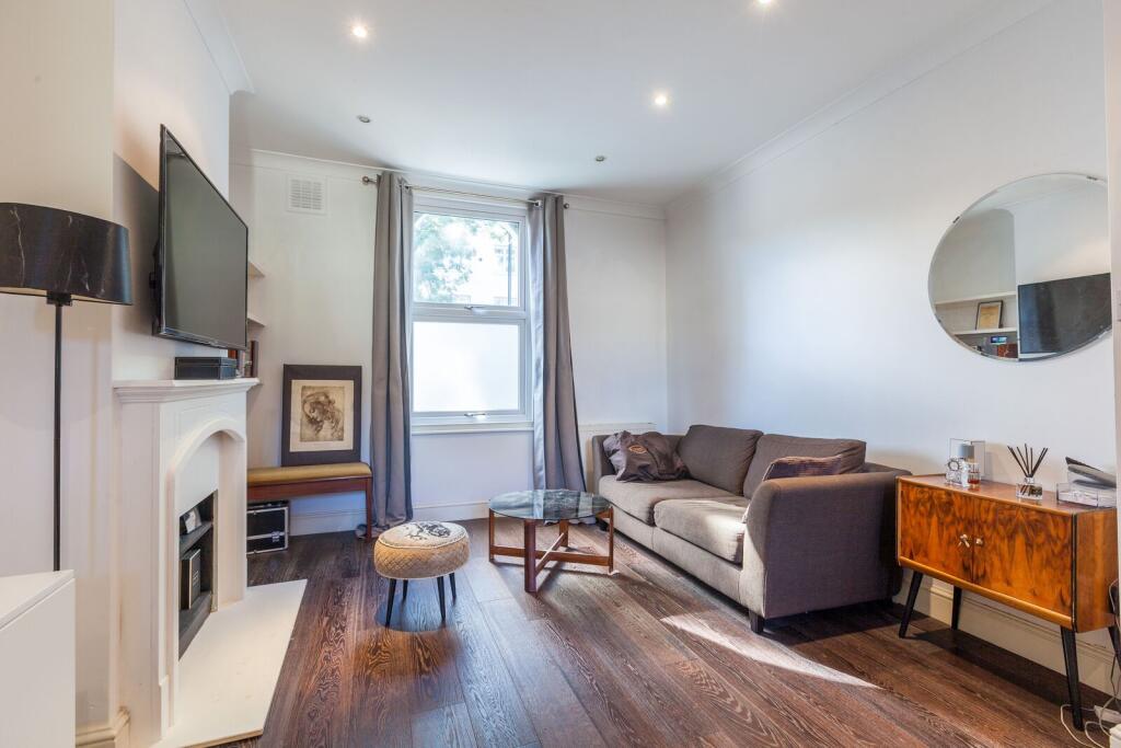 2 bed Detached for rent in London. From Foxtons - London Bridge