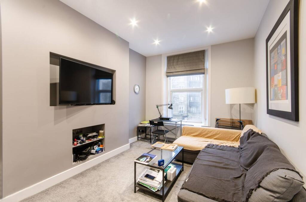 1 bed 1st Floor Flat for rent in London. From Foxtons - Maida Vale