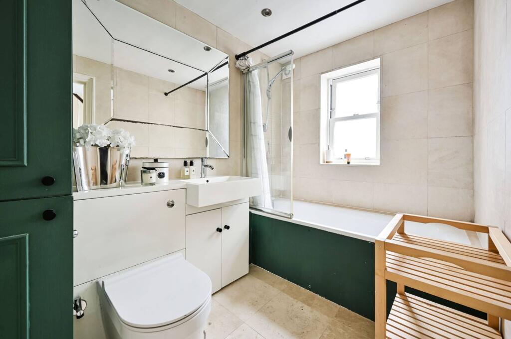 2 bed Mid Terraced House for rent in London. From Foxtons - Maida Vale