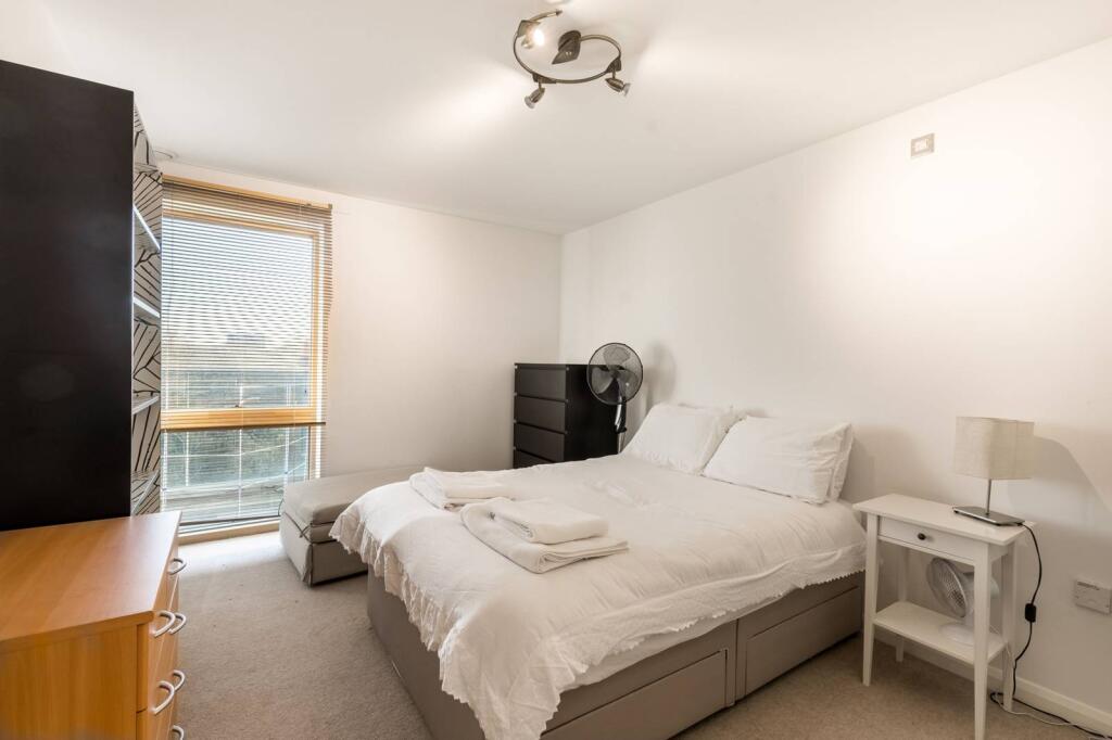 2 bed 1st Floor Flat for rent in London. From Foxtons - Maida Vale