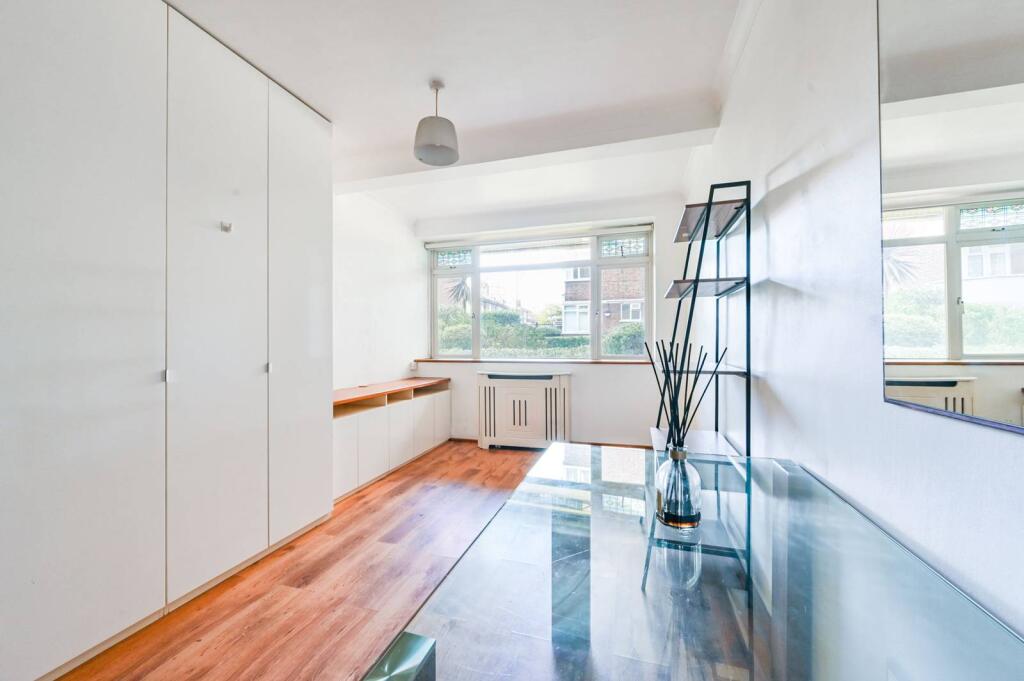 1 bed 1st Floor Flat for rent in London. From Foxtons - Maida Vale