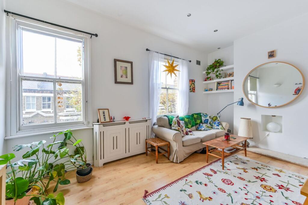 1 bed 1st Floor Flat for rent in London. From Foxtons - Maida Vale