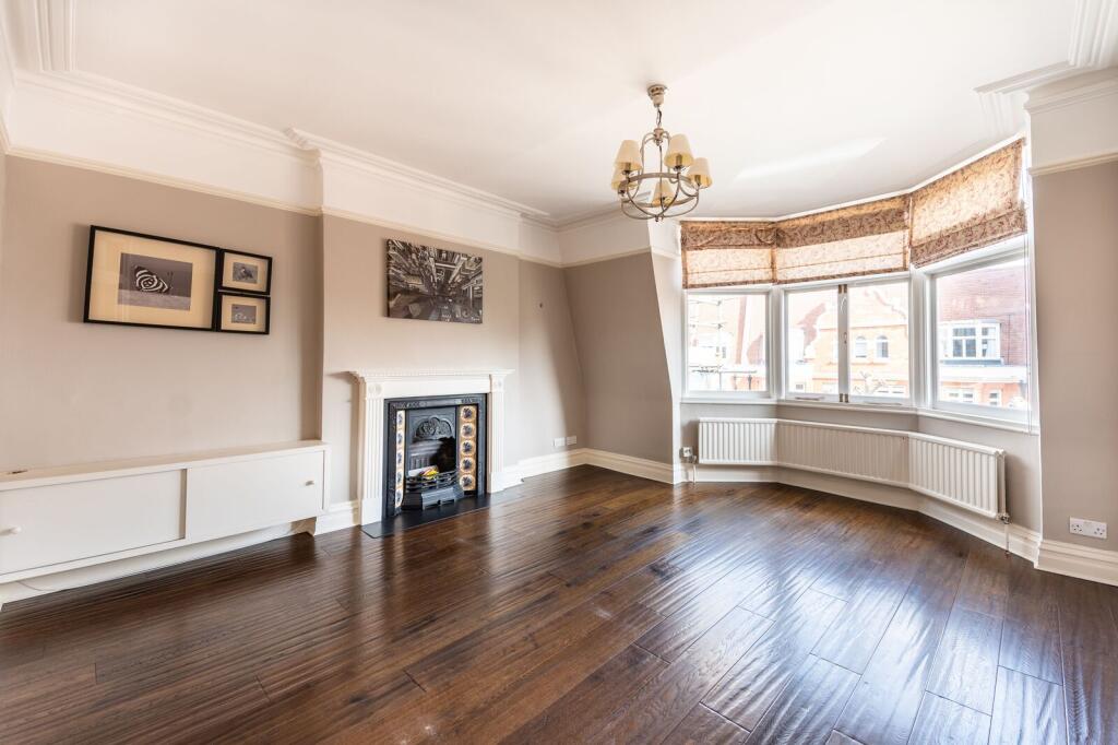 3 bed 1st Floor Flat for rent in Paddington. From Foxtons - Maida Vale