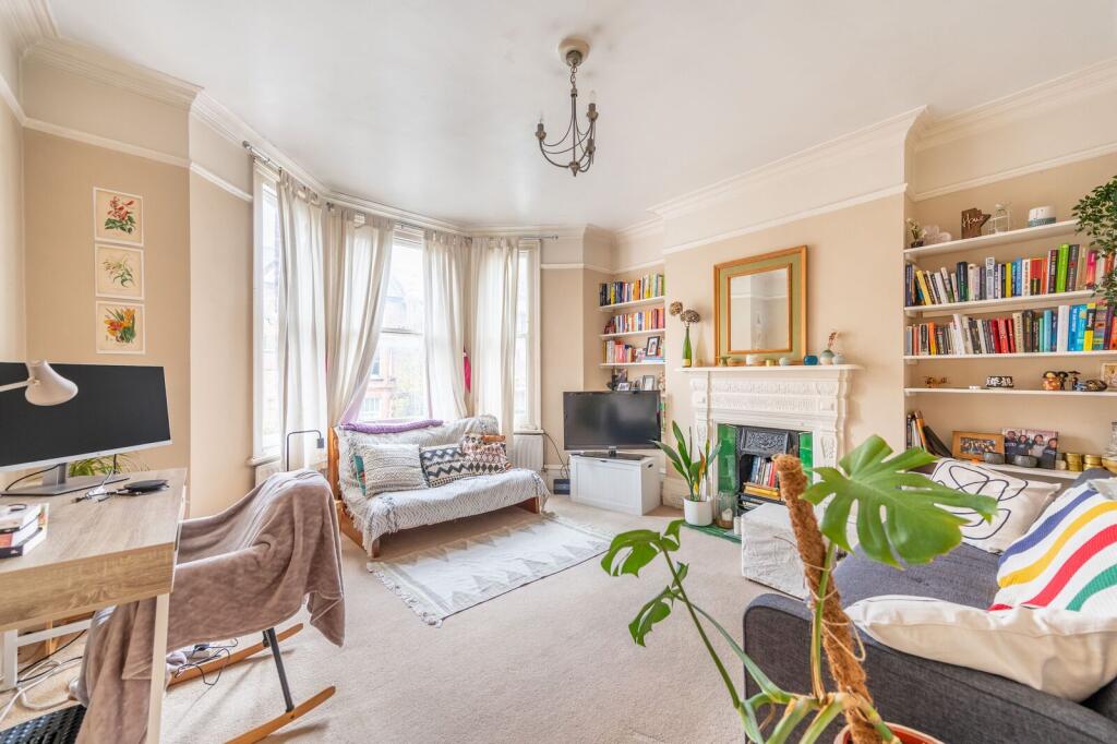 2 bed 1st Floor Flat for rent in Paddington. From Foxtons - Maida Vale