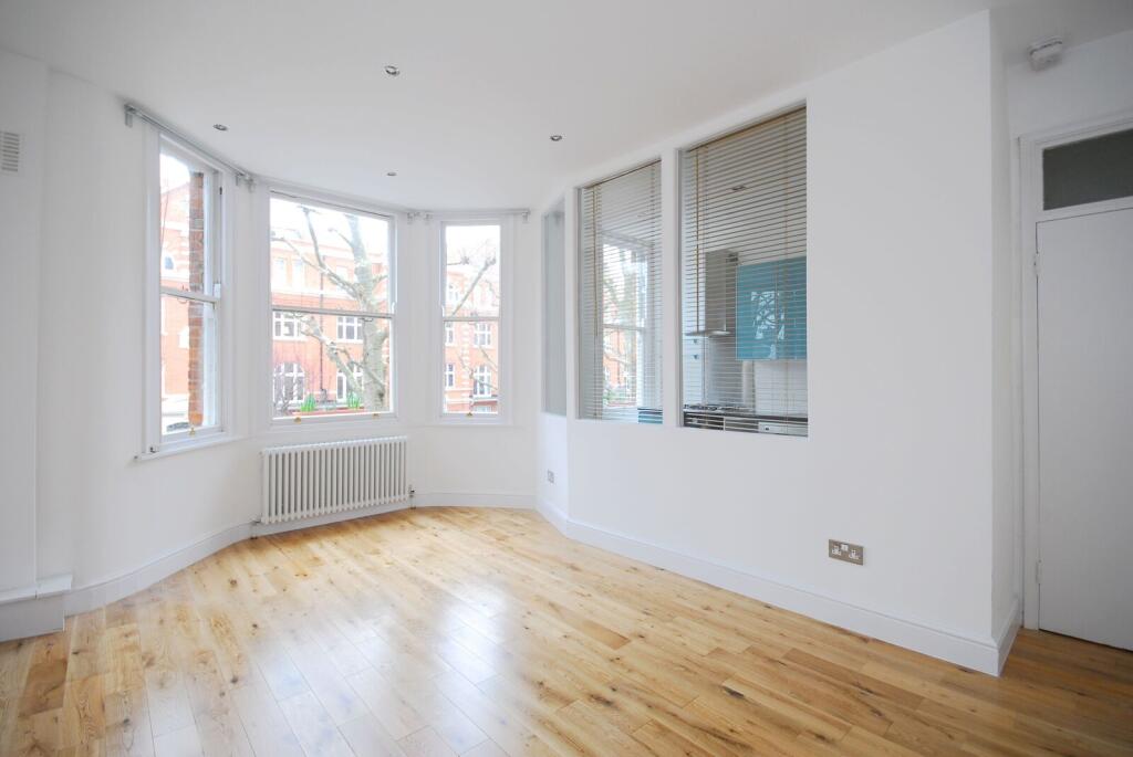 1 bed 1st Floor Flat for rent in London. From Foxtons - Maida Vale