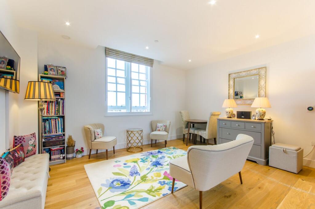 1 bed 1st Floor Flat for rent in London. From Foxtons - Maida Vale