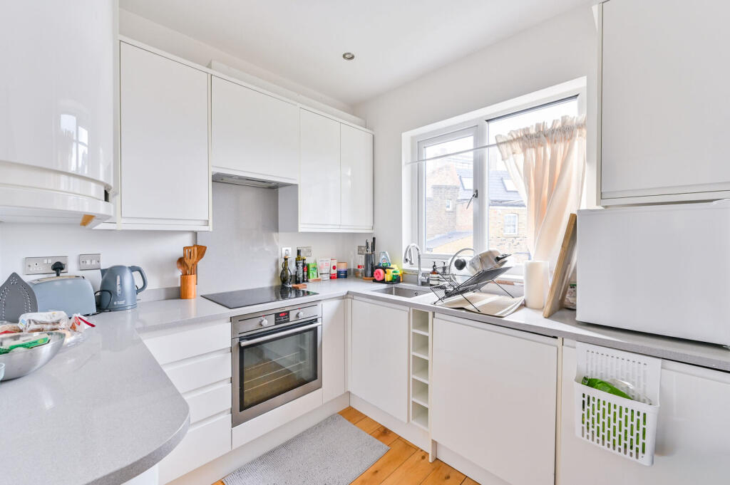 2 bed 1st Floor Flat for rent in London. From Foxtons - Maida Vale 2 bed 1st Floor Flat for rent in London. From Foxtons - Maida Vale