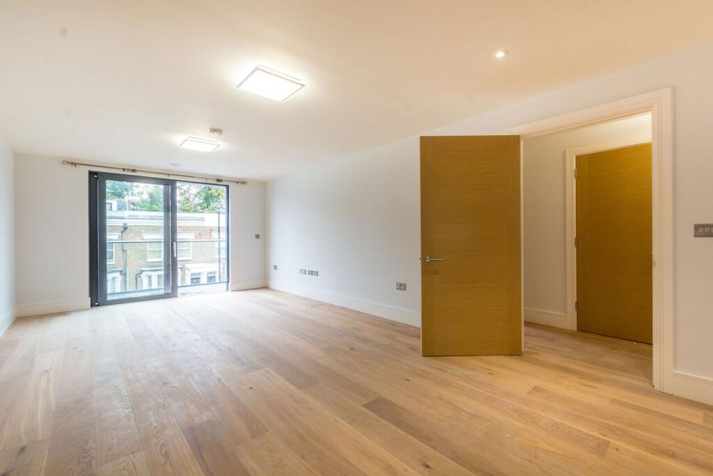 2 bed 1st Floor Flat for rent in Paddington. From Foxtons - Maida Vale