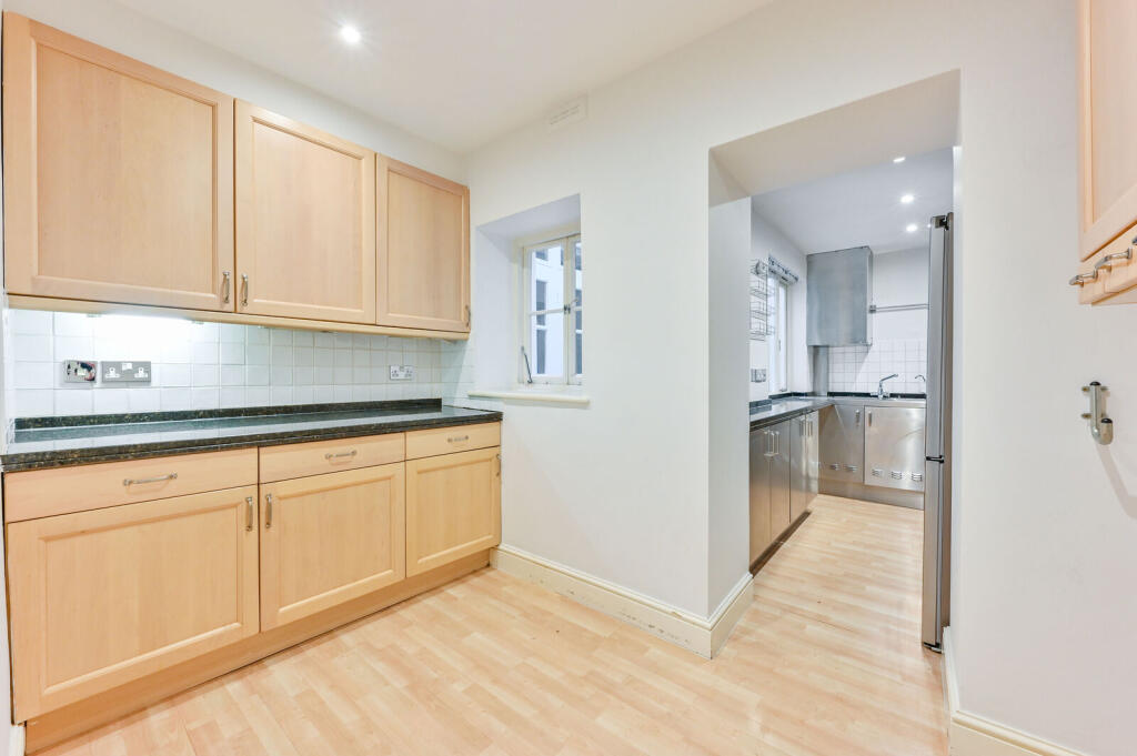 3 bed 1st Floor Flat for rent in London. From Foxtons - Maida Vale 3 bed 1st Floor Flat for rent in London. From Foxtons - Maida Vale